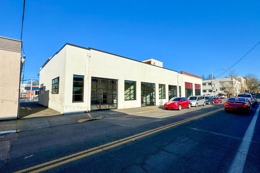 More Photos Of 212 Legion Way SW, Olympia Freestanding For Lease