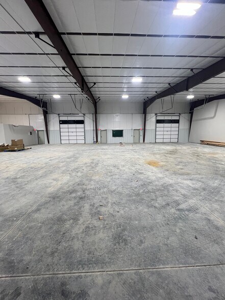 More Photos Of 231 Tailwind Cir, Chubbuck Industrial For Lease