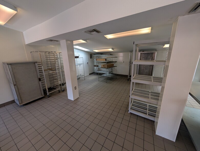 More Photos Of 2220 N Charles St, Baltimore Office For Sale