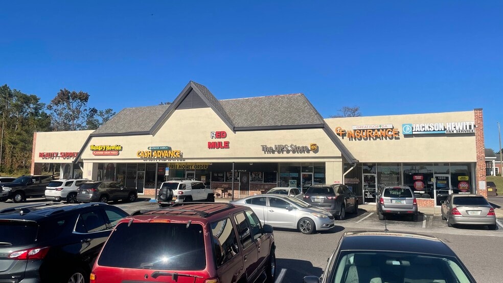 More Photos Of 1200 S Broad St, Brooksville Unknown For Lease