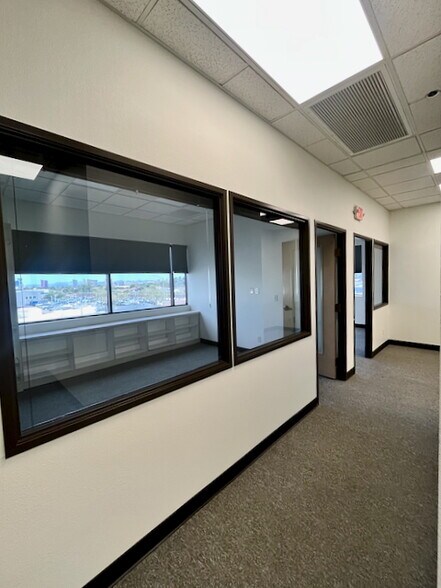 More Photos Of 6431 W Sahara Ave, Las Vegas Loft Creative Space For Lease