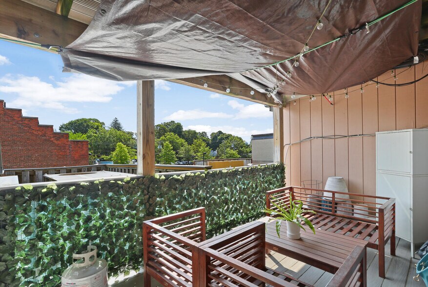 More Photos Of 345 Greenwich Ave, Greenwich Office For Sale