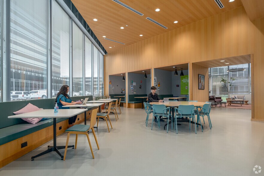 More Photos Of 1980 Post Oak Blvd, Houston Coworking Space