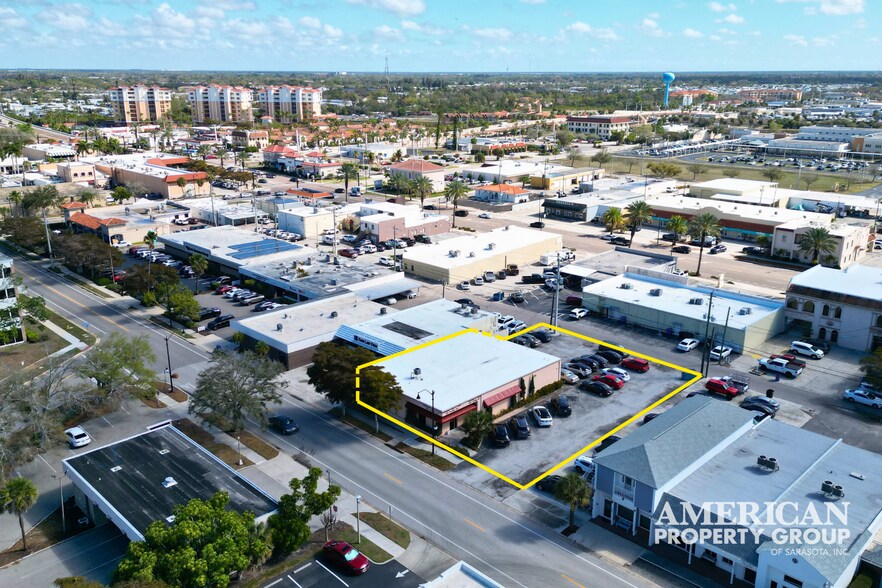 More Photos Of 241 Nokomis Ave S, Venice Medical For Sale