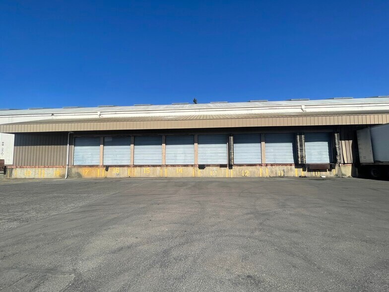 More Photos Of 1295 NE Johnson St, Salem Manufacturing For Sale