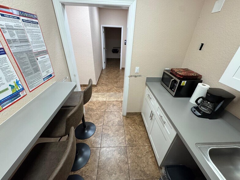 More Photos Of 1696 S Military Trl, West Palm Beach Medical For Lease