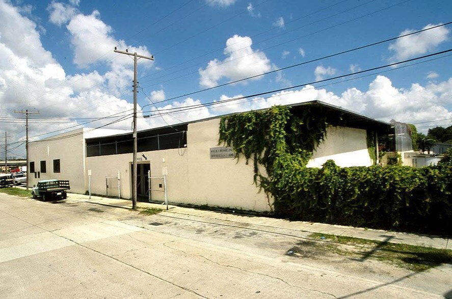 More Photos Of 1095 NW 23rd St, Miami Warehouse For Sale