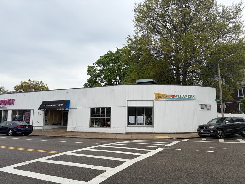 More Photos Of 234 Belgrade Ave, Boston Freestanding For Lease