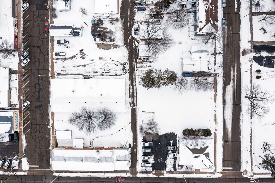 More Photos Of 219 Jefferson St, Waupaca Storefront Retail Office For Sale