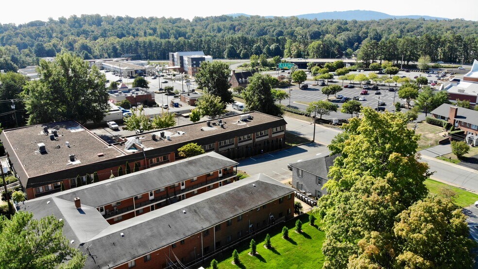 More Photos Of 2116 Angus Rd, Charlottesville Medical For Lease