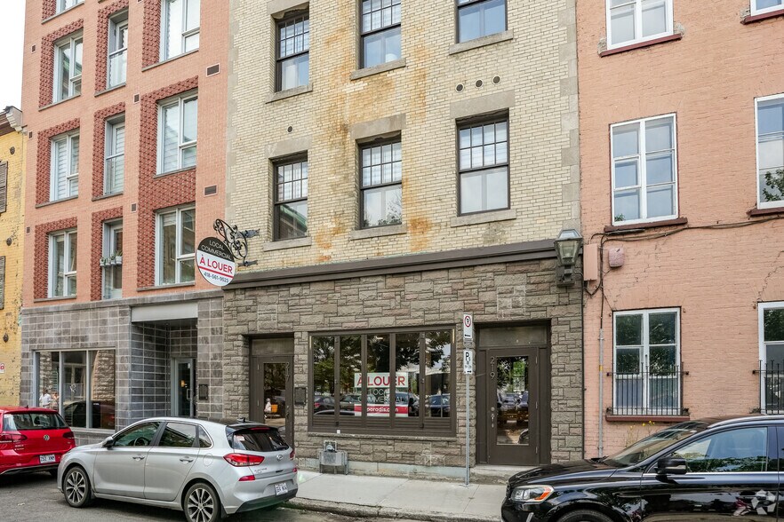 Primary Photo Of 217-219 Rue Saint-Paul, Québec Restaurant For Lease