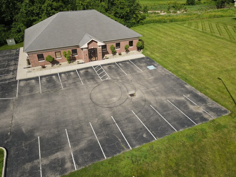 More Photos Of 30 Spring Mill Ct, Mooresville Office For Sale