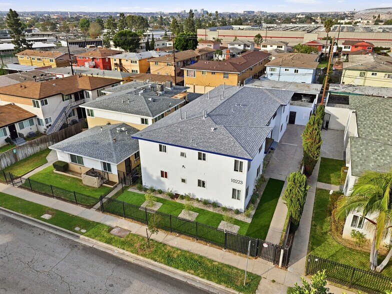 More Photos Of 10223 Darby Ave, Inglewood Apartments For Sale