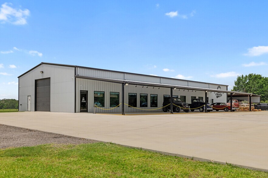 More Photos Of 1229 TX-36, Caldwell General Retail For Sale