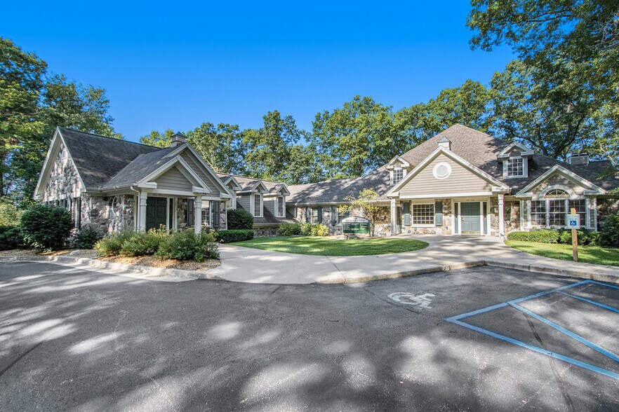 Primary Photo Of 7950 Moorsbridge Rd, Portage Office For Lease