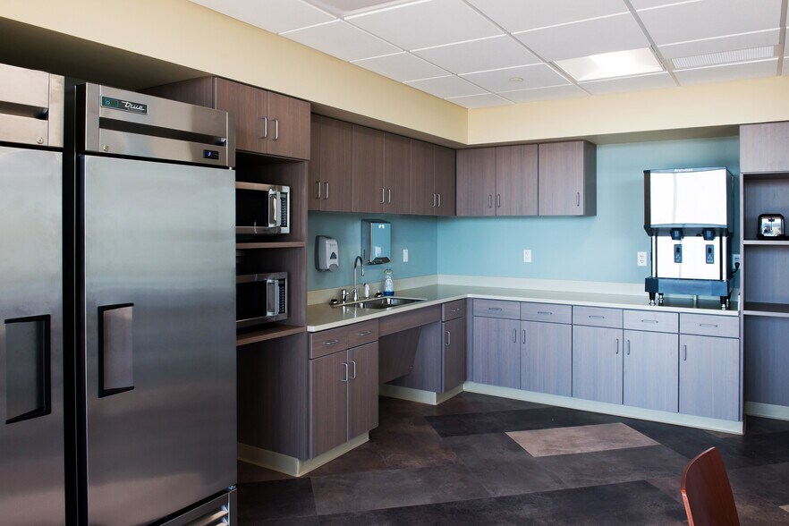 More Photos Of 232 3rd St N, La Crosse Office For Lease