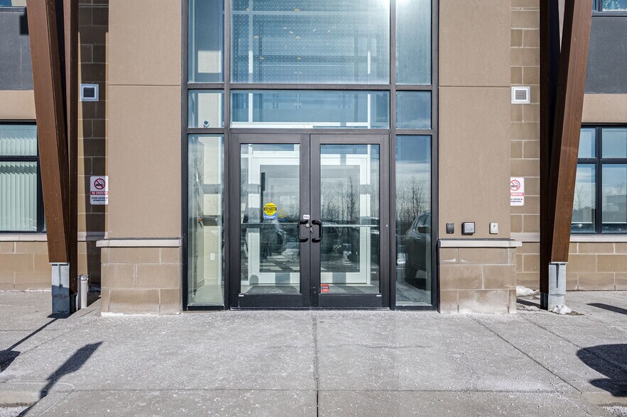 More Photos Of 200 Cachet Woods Crt, Markham Office For Lease