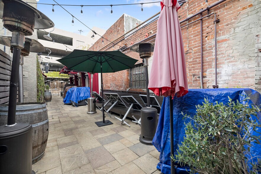 More Photos Of 47 W Main St, Alhambra Restaurant For Lease