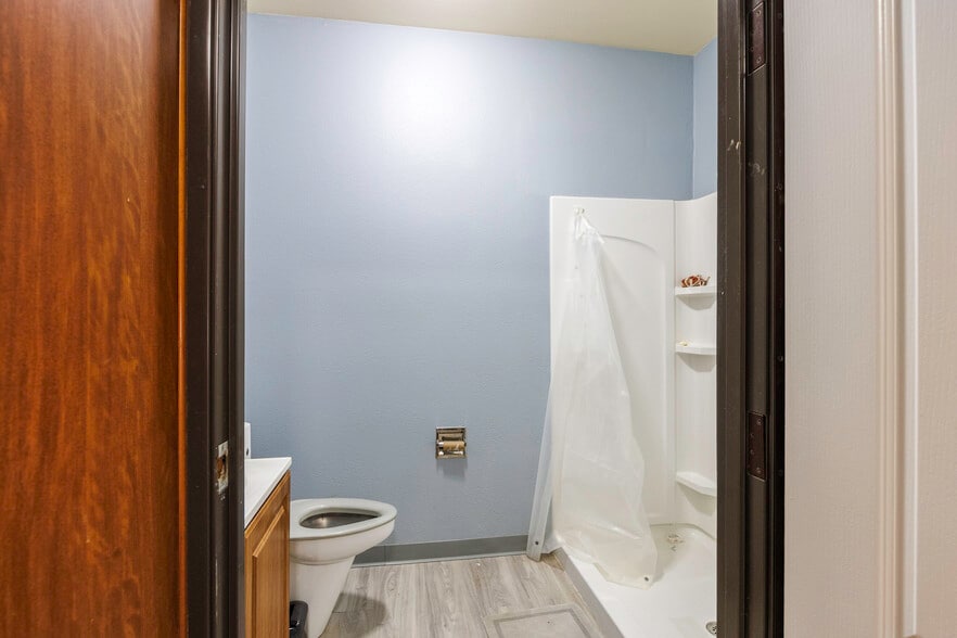 More Photos Of 16286 S Sunland Gin Rd, Arizona City Rehabilitation Center For Sale