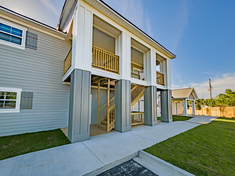 More Photos Of 1604 Lankford Dr, Valdosta Apartments For Sale