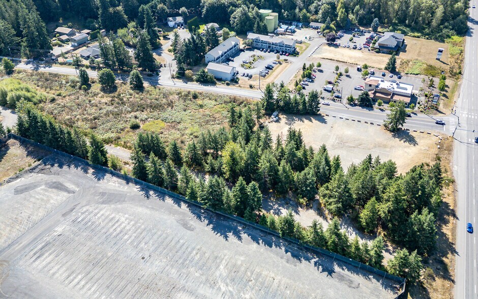 More Photos Of 10301 Eustis Hunt Rd E, Graham Land For Sale