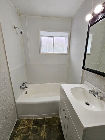 More Photos Of 207 Branch Ln, Knoxville Apartments For Sale