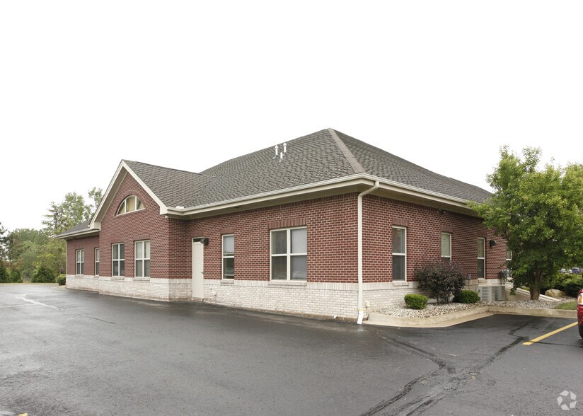 More Photos Of 2000-2160 Grand River Anx, Brighton Unknown For Lease