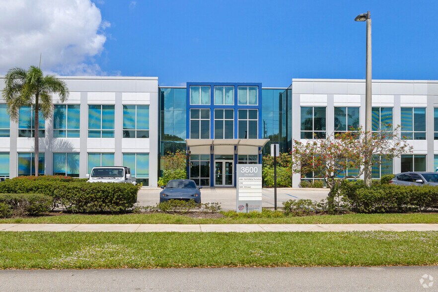 More Photos Of 3998 FAU Blvd, Boca Raton Unknown For Lease