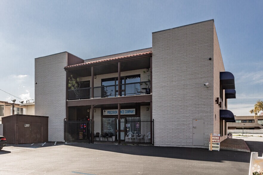 More Photos Of 25834 Narbonne Ave, Lomita Storefront Retail Office For Lease