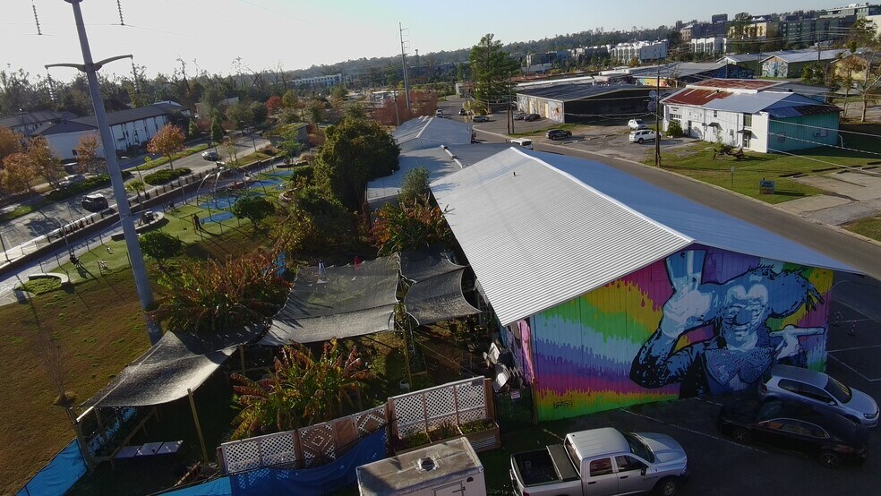 More Photos Of 609 Railroad Sq, Tallahassee Showroom For Sale