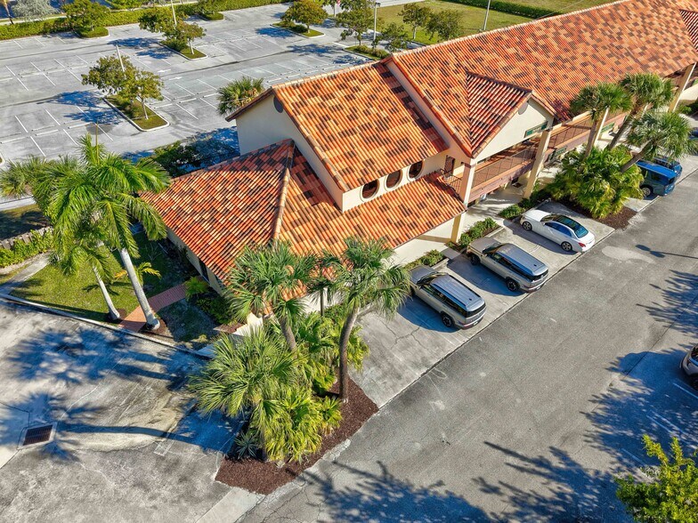 More Photos Of 725 N A1A, Jupiter Medical For Sale