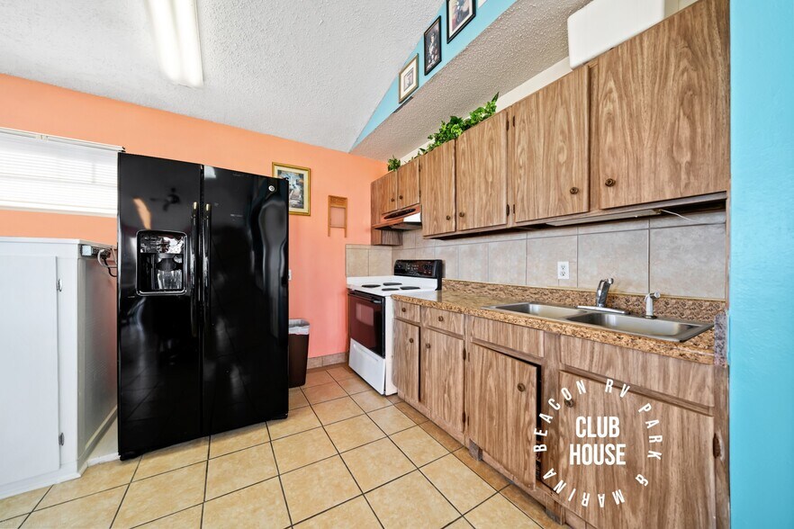 More Photos Of 301 S Fulton Beach, Rockport Trailer Camper Park For Sale