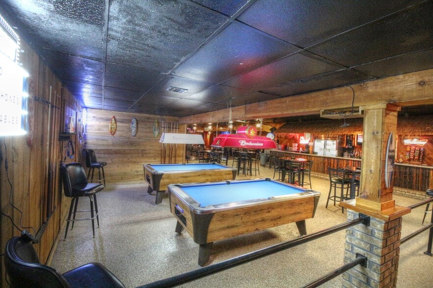 More Photos Of 1704 E Hwy 70, Kingston Bar For Sale