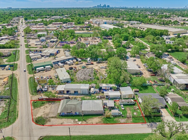 More Photos Of 10935 Aldine Westfield Rd, Houston Bar For Sale
