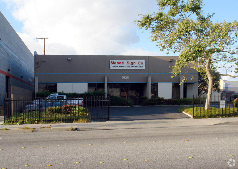 Primary Photo Of 1928 W 135th St, Gardena Manufacturing For Lease