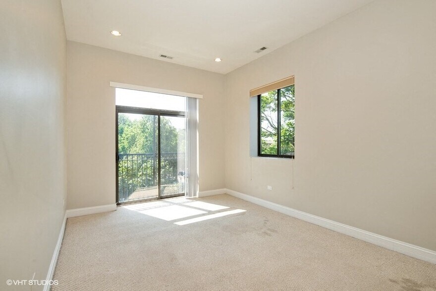 More Photos Of 4651 N Greenview Ave, Chicago Apartments For Lease