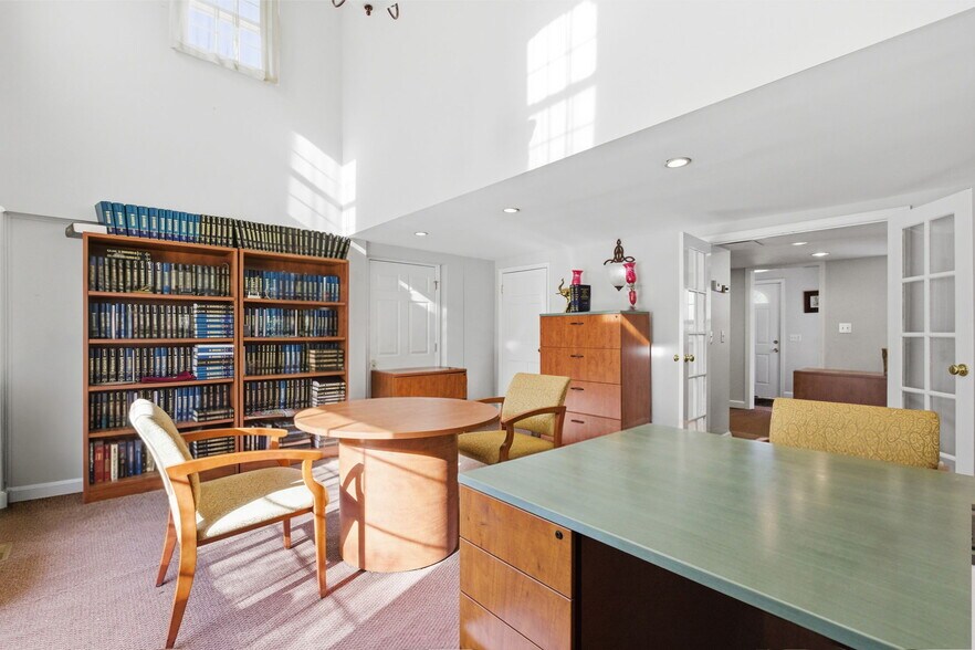 More Photos Of 376 Us-202, Somers Township Office For Sale