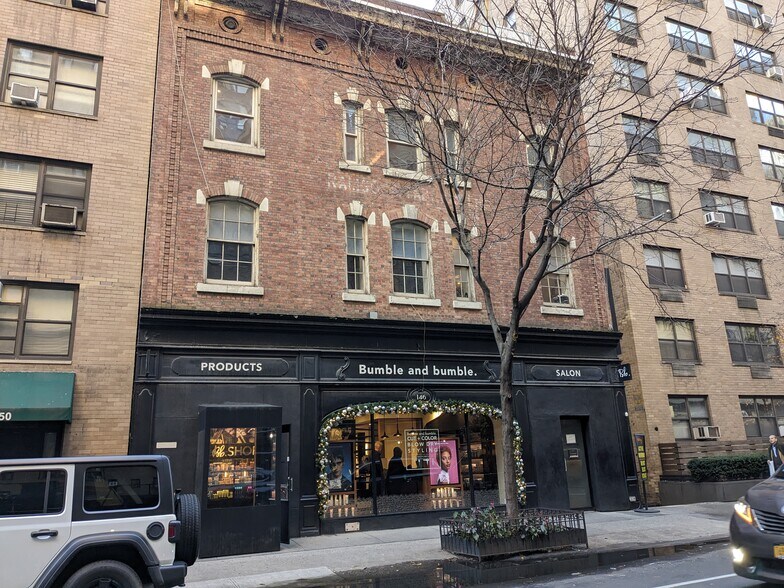 Primary Photo Of 146 E 56th St, New York General Retail For Lease