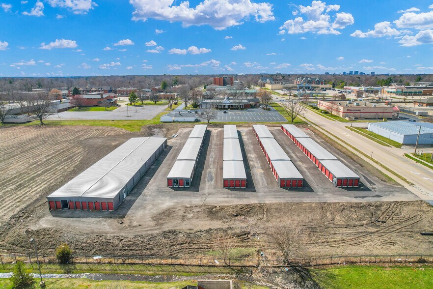 More Photos Of 1601 Colorado ave, Urbana Self Storage For Sale