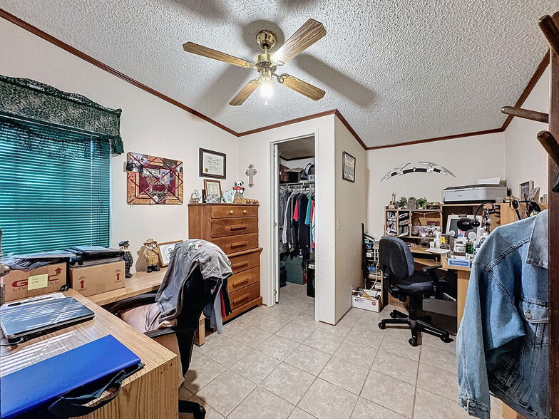 More Photos Of 15525 Shady Hills Rd, Spring Hill Restaurant For Sale