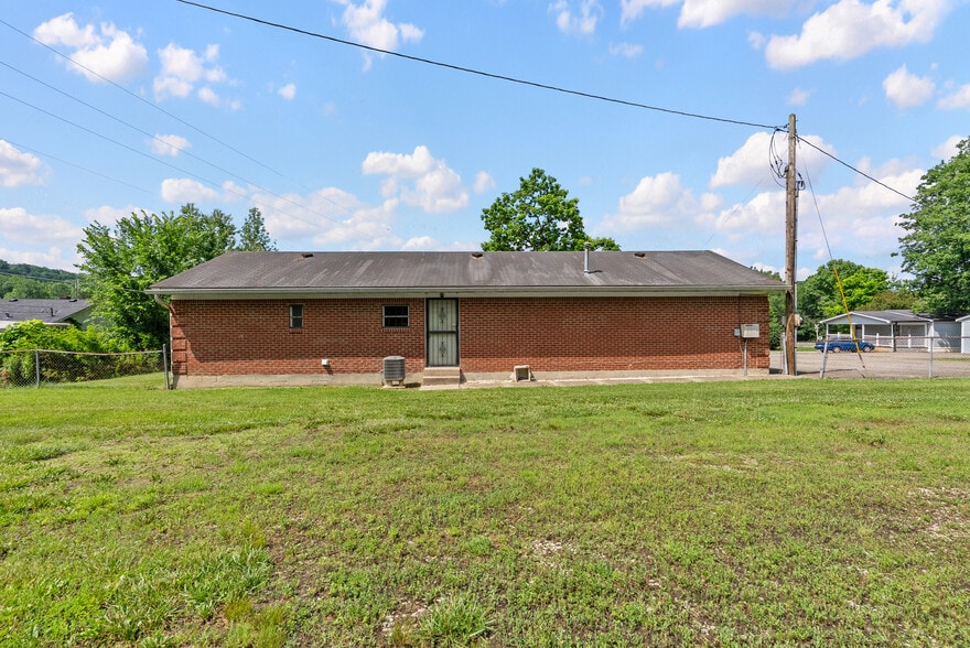 More Photos Of 130 Cooper Run, Shepherdsville Warehouse For Sale