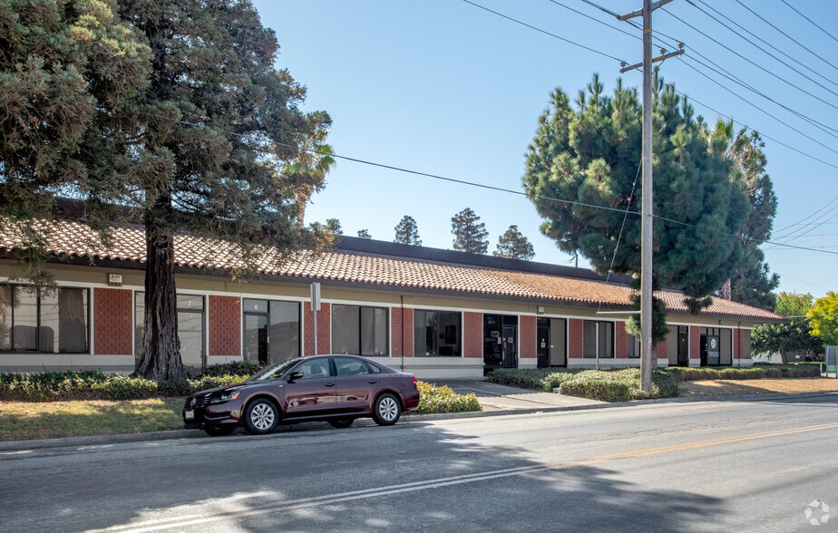 Primary Photo Of , Santa Clara Flex For Sale