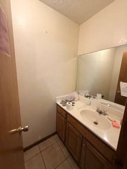 More Photos Of 425 Neches St, Jacksonville Office Residential For Sale