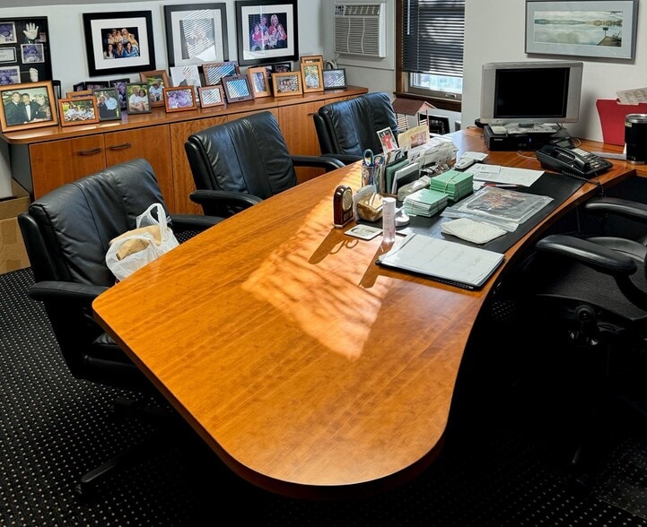 More Photos Of 34 Maple Ave, Armonk Medical For Lease