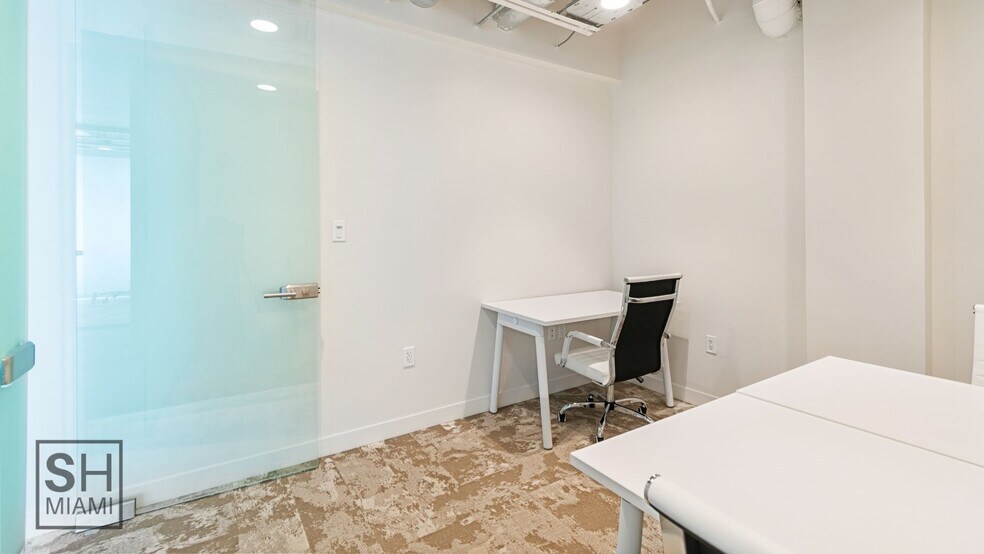 More Photos Of 820 W 41st St, Miami Beach Coworking Space