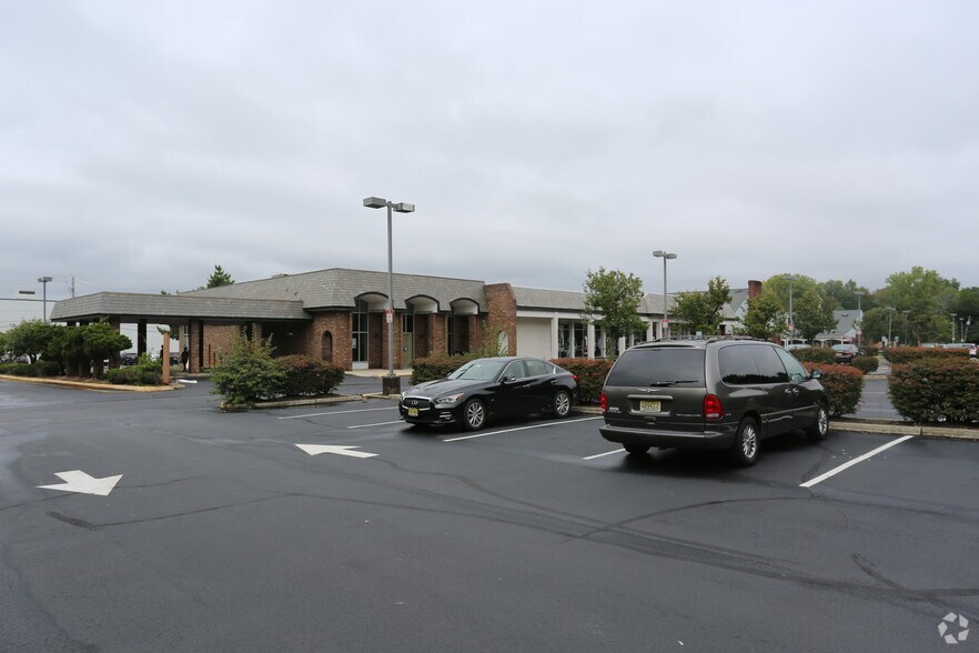 More Photos Of 570-600 Piermont Rd, Closter Fast Food For Lease