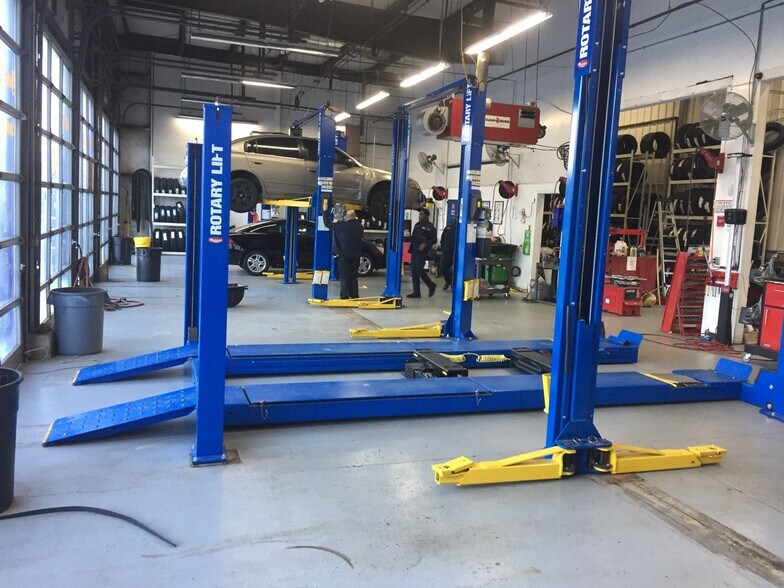 More Photos Of 1217 Queen St, Southington Storefront Retail Office For Sale