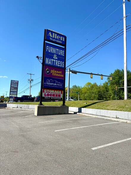 More Photos Of 97 Plaistow Rd, Plaistow Freestanding For Lease