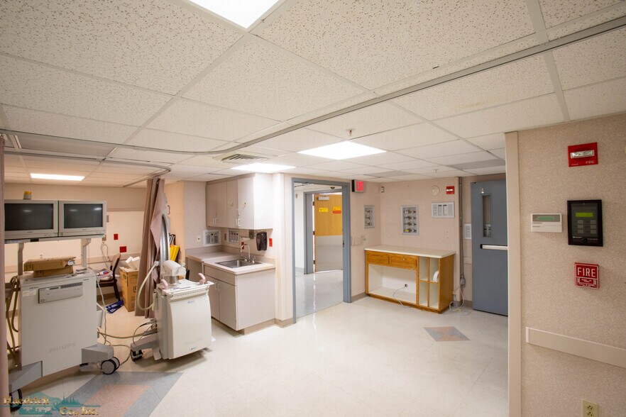 More Photos Of 2650 Edith Ave, Redding Medical For Sale