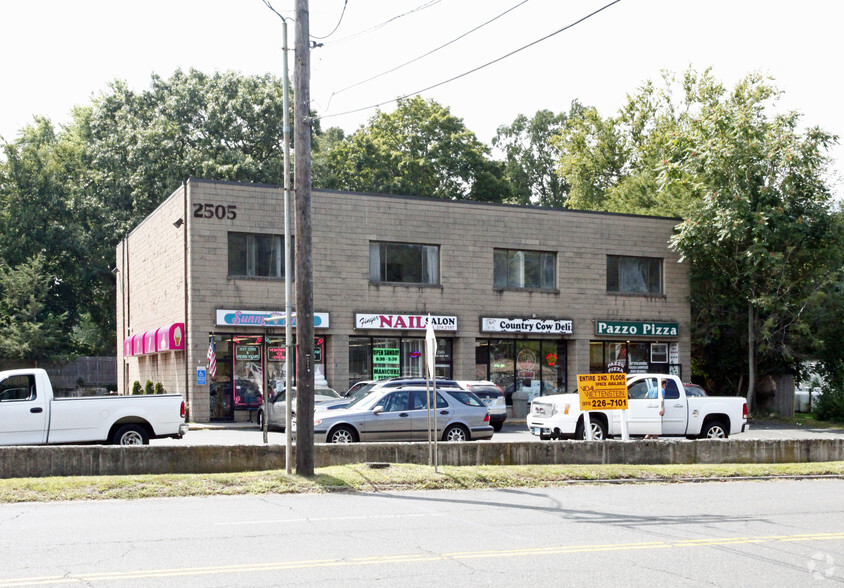 Primary Photo Of 2505 Black Rock Tpke, Fairfield Freestanding For Lease